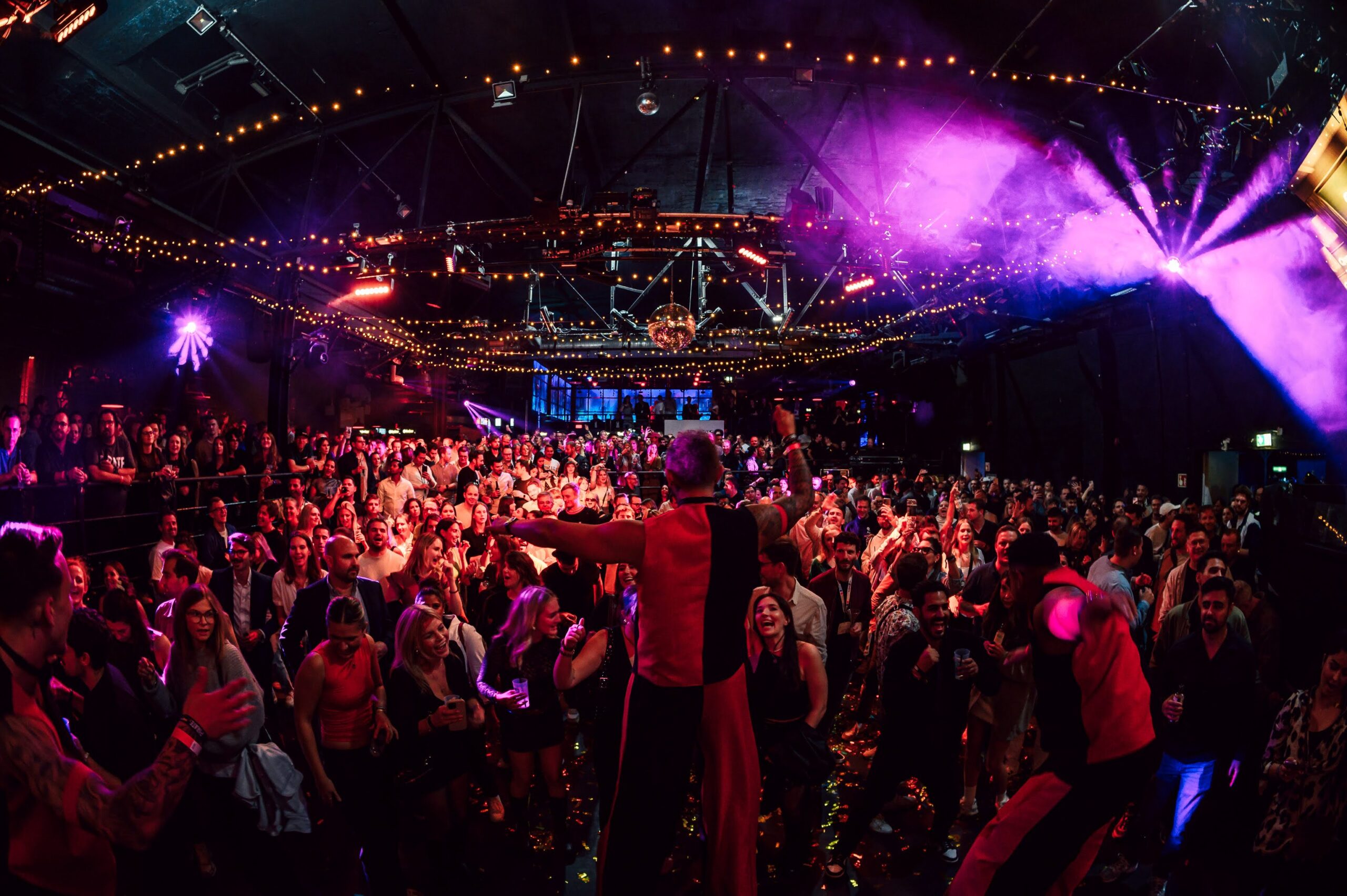 Your Ticket to Hollywood atmosphere